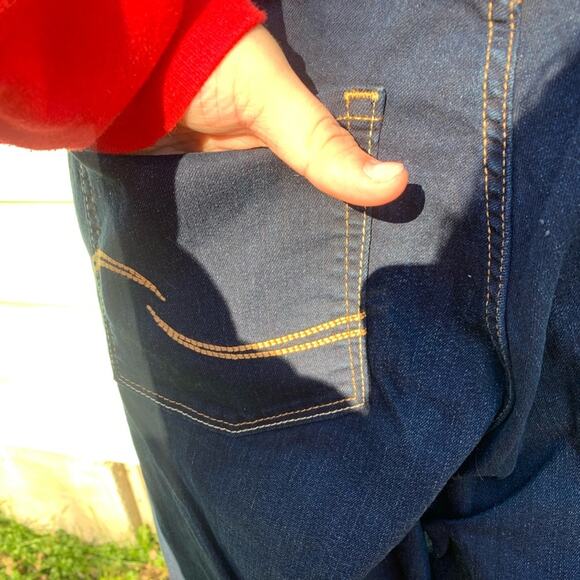 NWT Levi’s signature Curvy bootcut Dark Wash high rise blue jeans - Picture 12 of 13